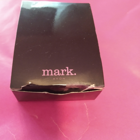 Gorgeous Fergie (mark.) necklace! - Picture 10 of 10